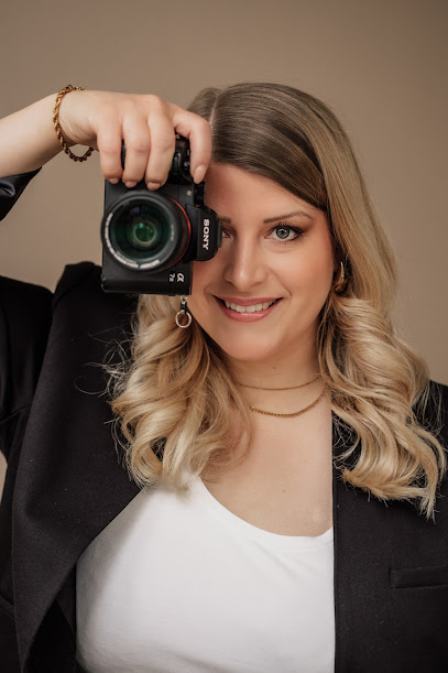 Foto² Fotoladen Ahrweiler 4 Fotograf Lea fotografiert