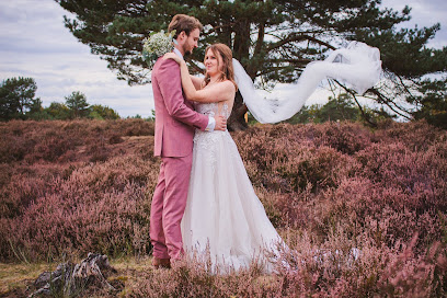 Anna Scheck - Fotografie 3 Hochzeitsfotograf LeopArt Paar- und Hochzeitsfotografie