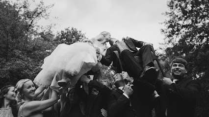 Hochzeitsfotografin Katrin Penschke - Cottbus, Spreewald und der Lausitz 6 Hochzeitsfotograf Manuel Surkau | Hochzeitsfotograf