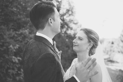 Hochzeitsfotograf Milena Schilling - dokumentarische & moderne Hochzeitsfotografie